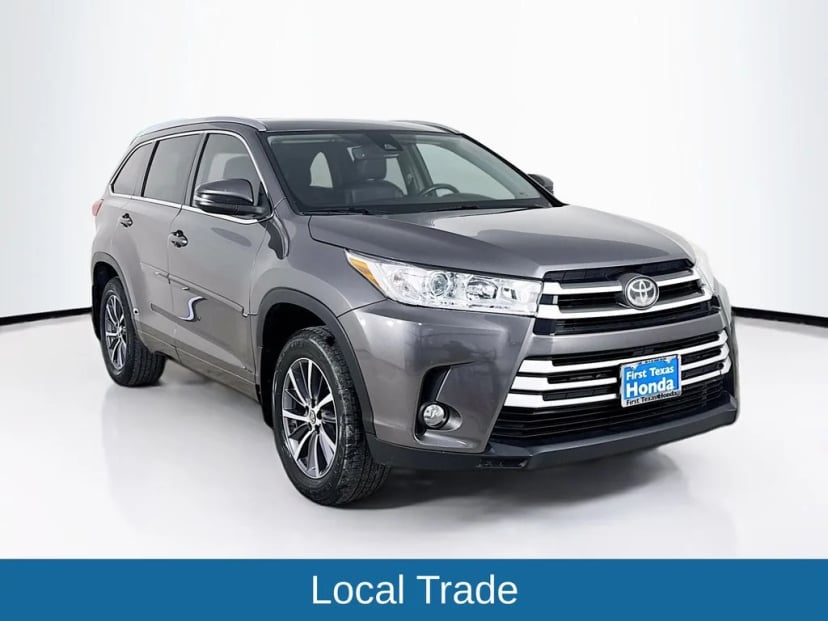 2018 Toyota Highlander - Image 1
