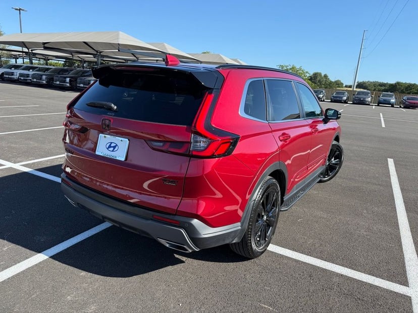 2024 Honda CR-V Hybrid - Image 3