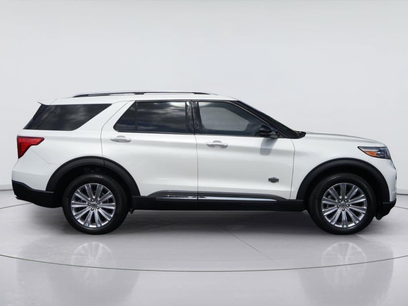 2023 Ford Explorer - Image 2