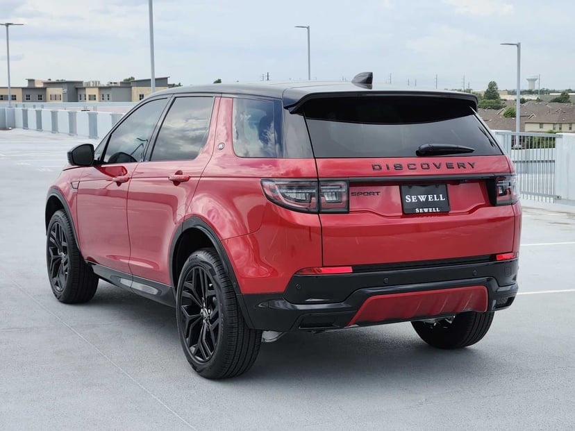 2026 Land Rover Discovery Sport - Image 2