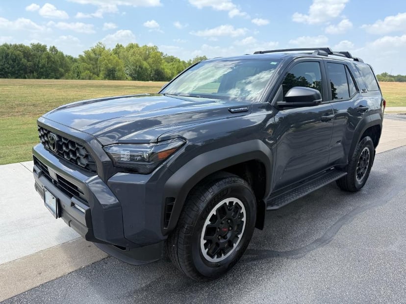 2025 Toyota 4runner - Image 1