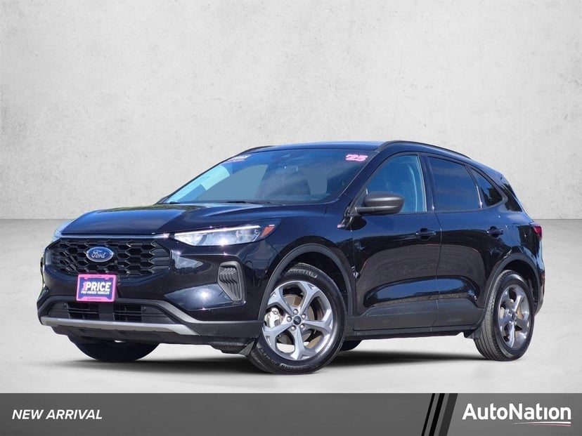 2025 Ford Escape - Image 2