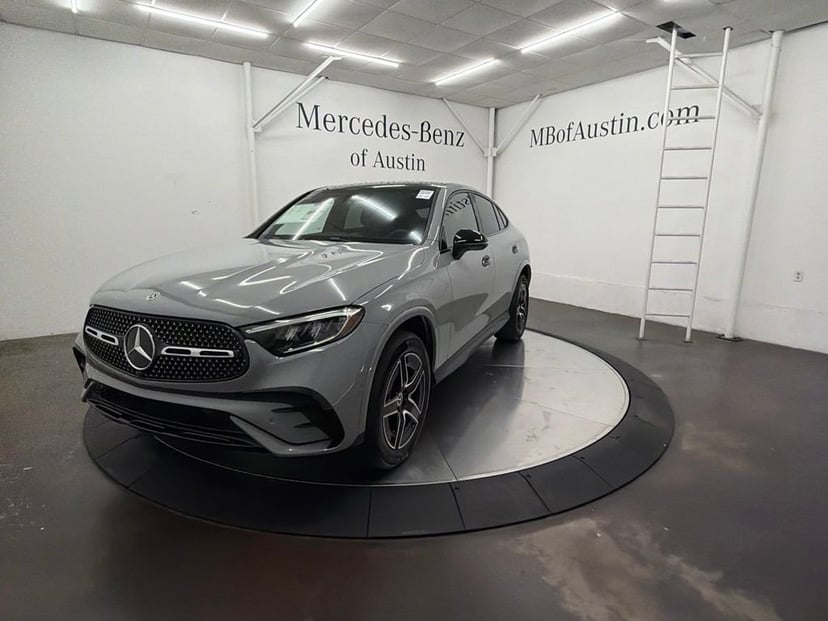 2027 Mercedes-Benz GLC - Image 1