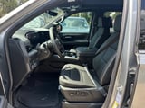 2026 Chevrolet Suburban - Preview 9