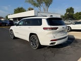 2023 Jeep Grand Cherokee L - Preview 3