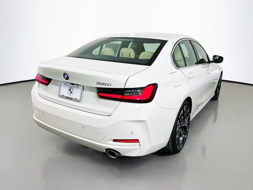 2026 BMW 3 Series - Image 3
