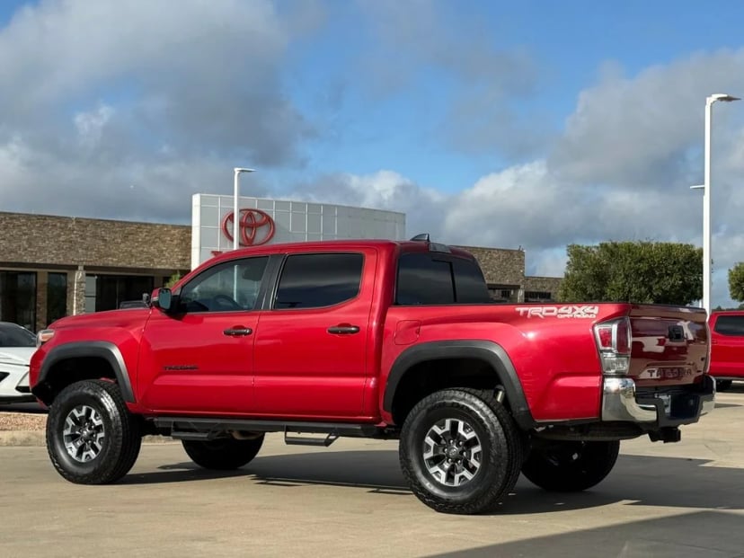 2020 Toyota Tacoma - Image 3