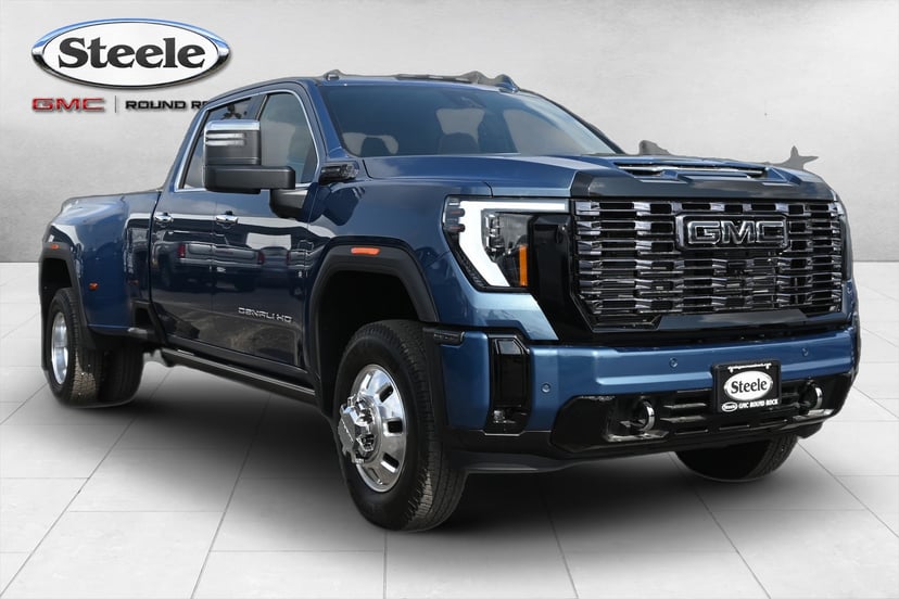 2026 GMC Sierra 3500 HD - Image 2