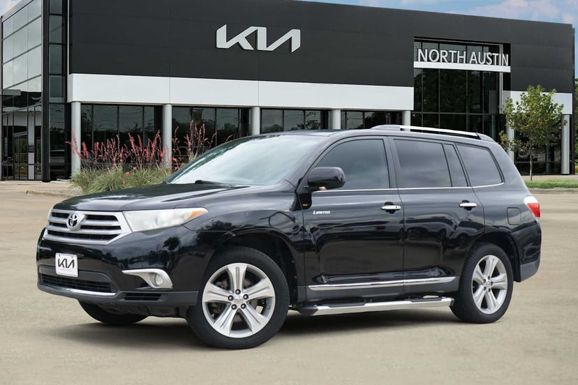 2013 Toyota Highlander - Image 1