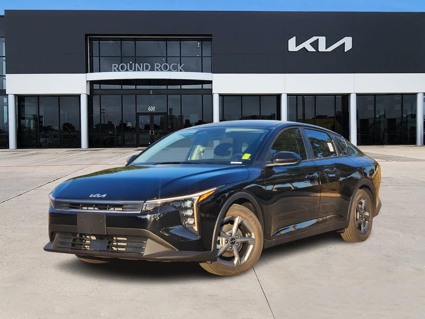 2025 Kia K4 - Image 1