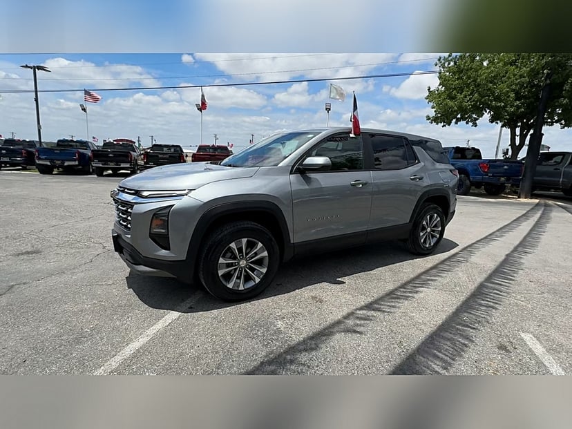 2025 Chevrolet Equinox - Image 1