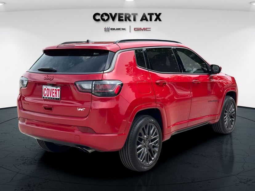 2022 Jeep Compass - Image 2