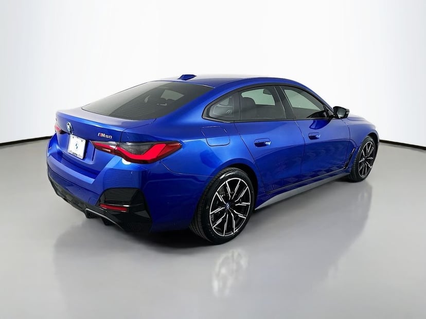 2023 BMW i4 - Image 3