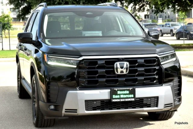2026 Honda Pilot - Image 2
