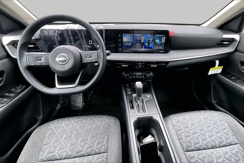 2026 Nissan Kicks MPV - Image 2