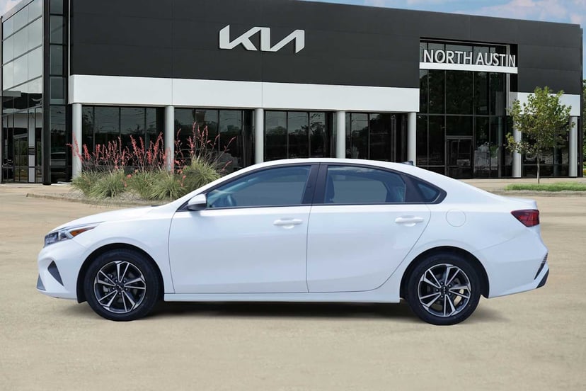 2024 Kia Forte - Image 2
