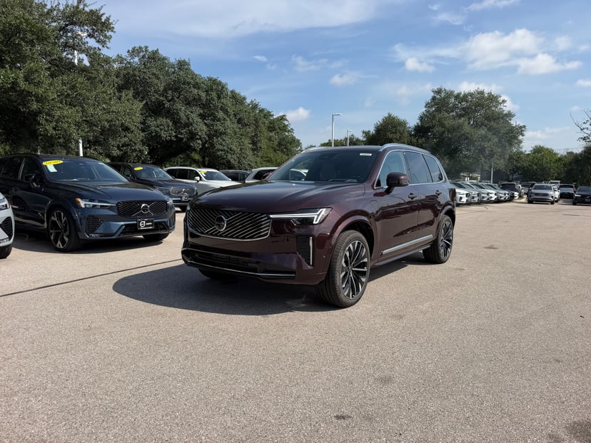 2026 Volvo XC90 - Image 1