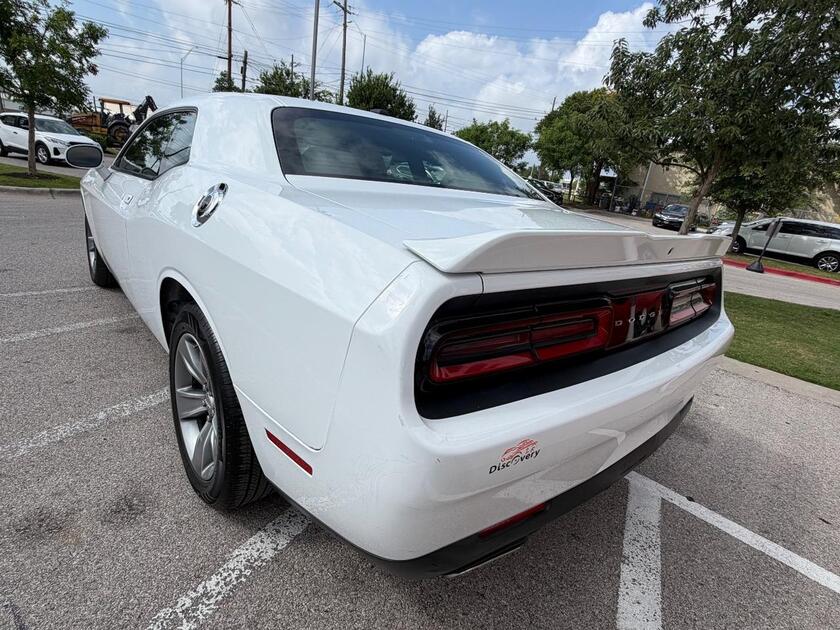 2019 Dodge Challenger - Image 2