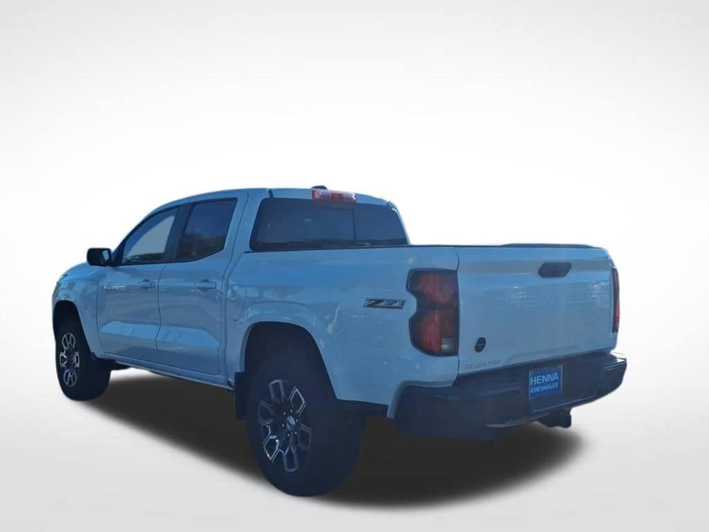 2026 Chevrolet Colorado - Image 3