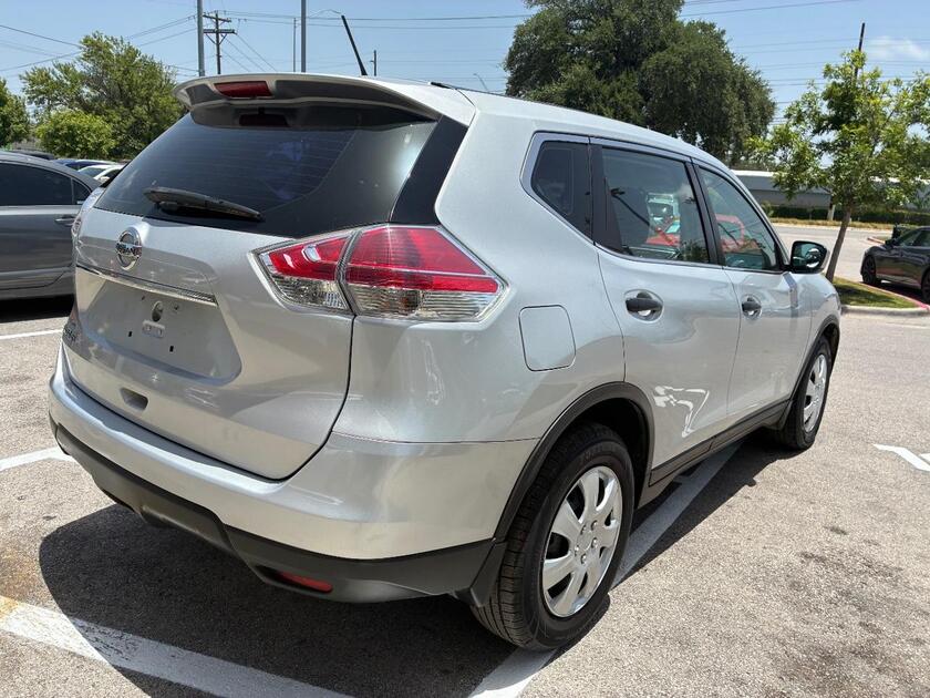 2016 Nissan Rogue - Image 3