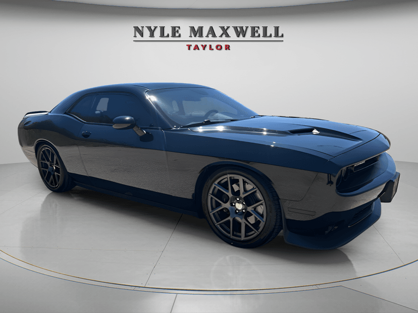 2016 Dodge Challenger - Image 1