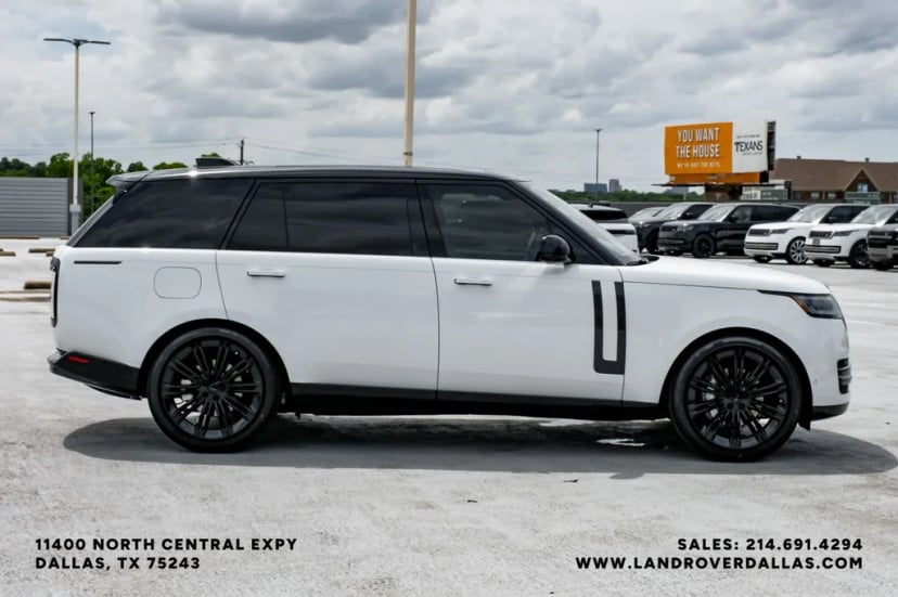 2026 Land Rover Range Rover - Image 2