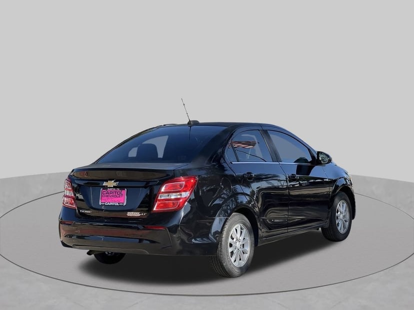 2017 Chevrolet sonic - Image 3