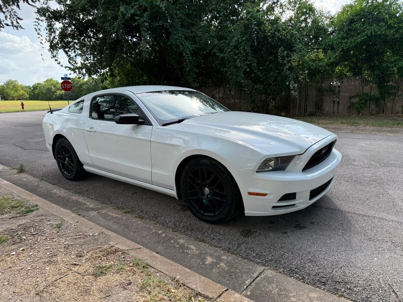 2014 Ford Mustang - Image 1