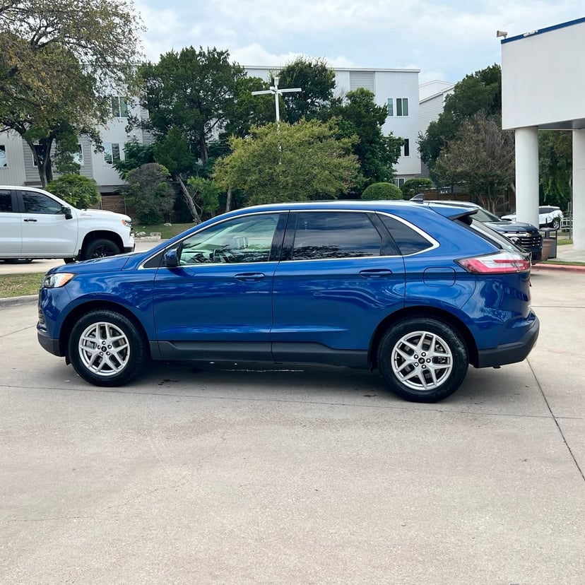 2024 Ford Edge - Image 2