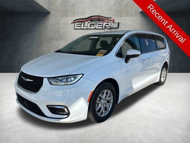 2023 Chrysler Pacifica - Image 1