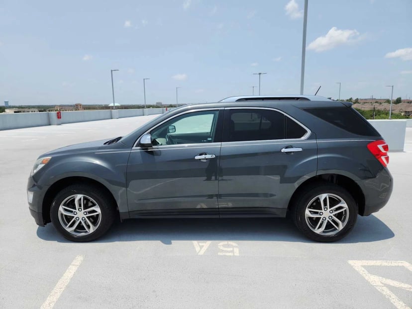 2017 Chevrolet Equinox - Image 2