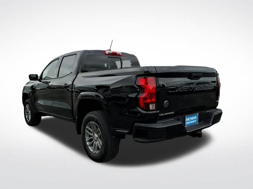 2026 Chevrolet Colorado - Image 2