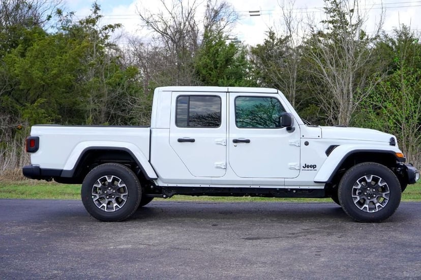 2026 Jeep Gladiator - Image 1