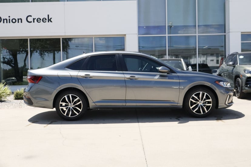 2026 Volkswagen Jetta - Image 2