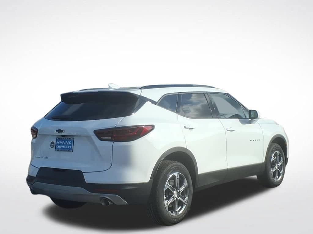 2026 Chevrolet Blazer - Image 2