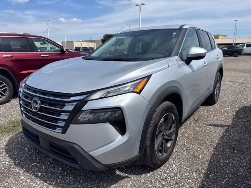 2025 Nissan Rogue - Image 1