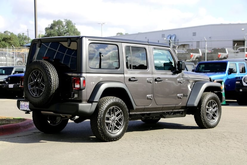 2026 Jeep Wrangler - Image 3