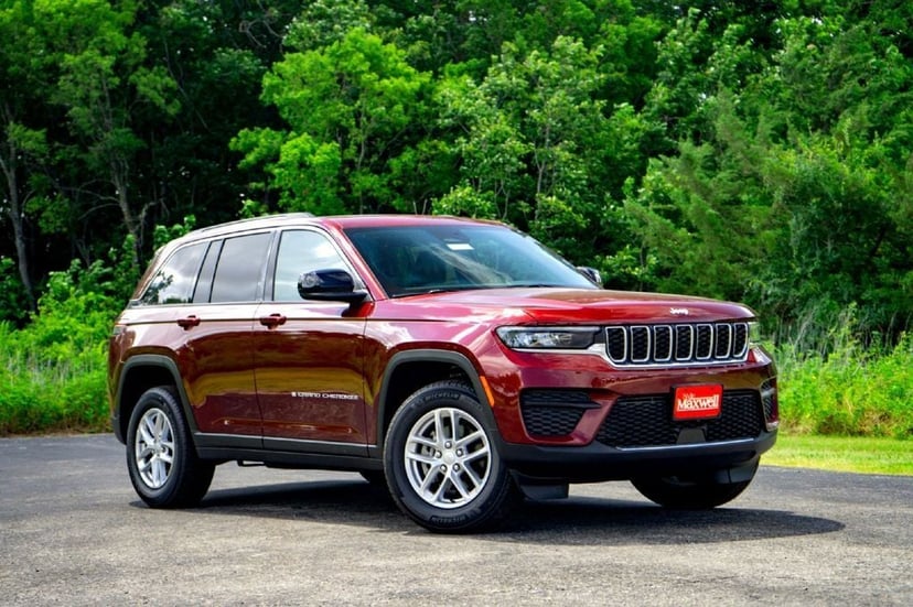2025 Jeep Grand Cherokee - Image 1