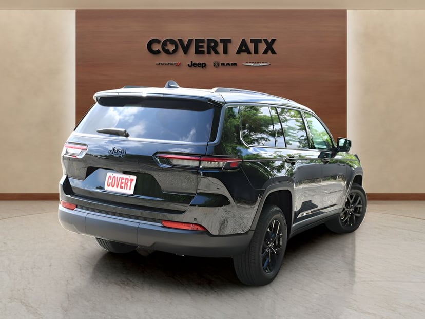 2026 Jeep Grand Cherokee L - Image 3