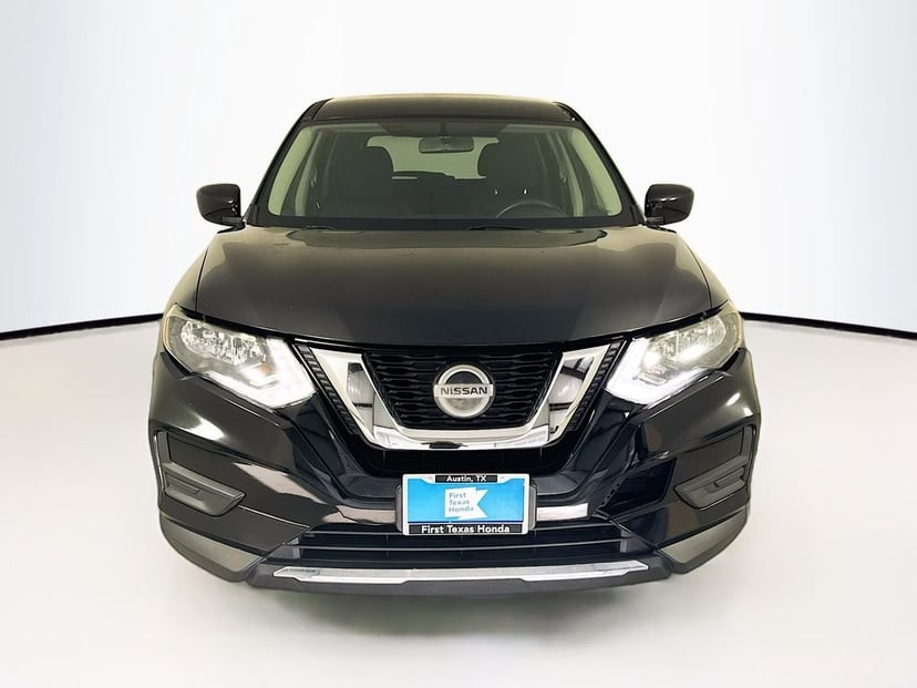 2018 Nissan Rogue - Image 1