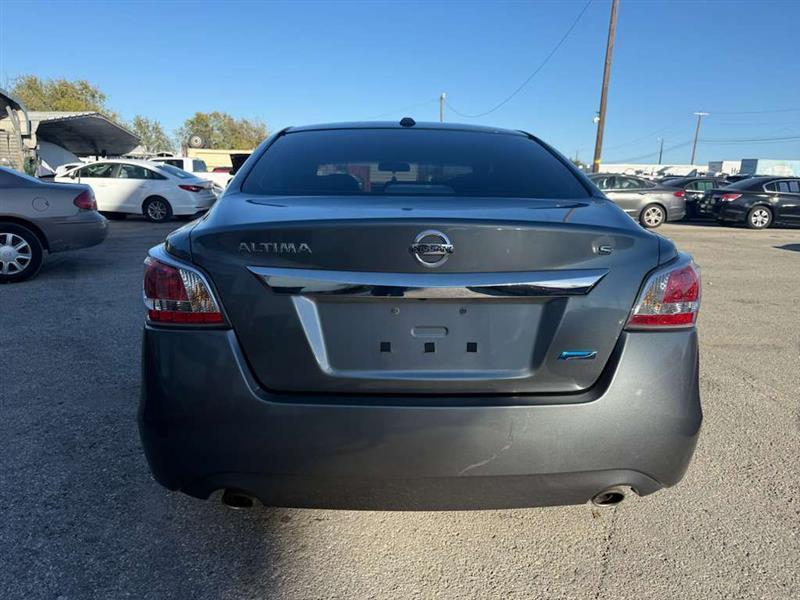 2014 Nissan Altima - Image 3