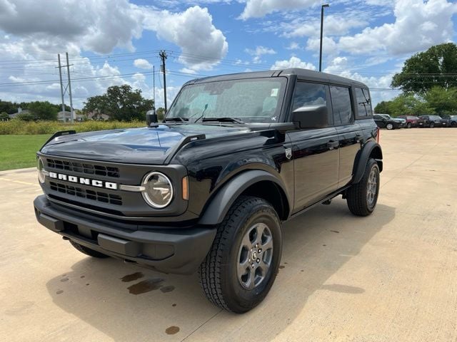 2026 Ford Bronco - Image 1