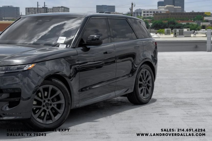2026 Land Rover Range Rover Sport - Image 2