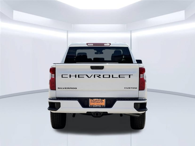 2026 Chevrolet Silverado 1500 - Image 3