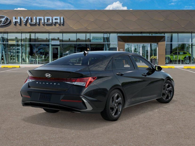 2026 Hyundai Elantra - Image 3