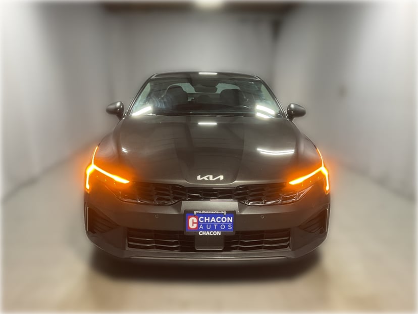 2025 Kia K5 - Image 3
