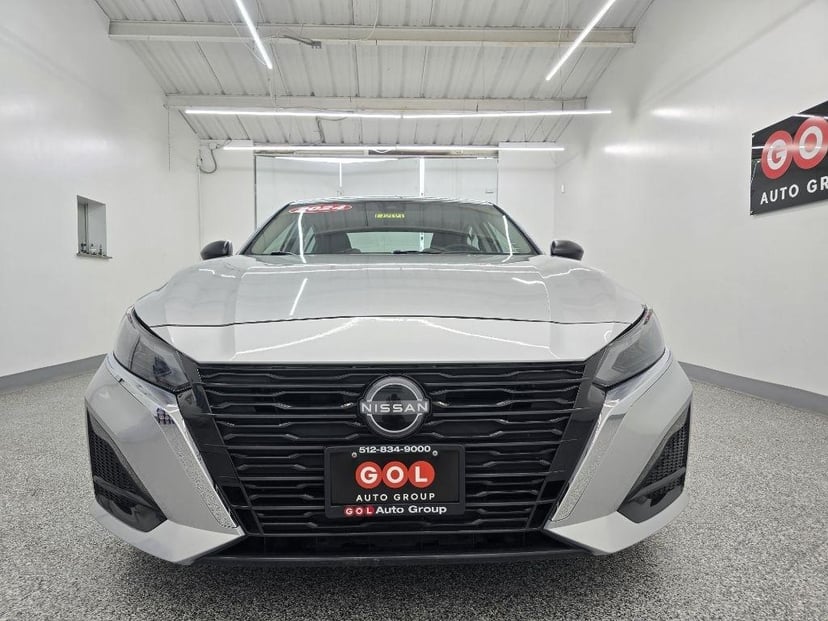 2024 Nissan Altima - Image 3