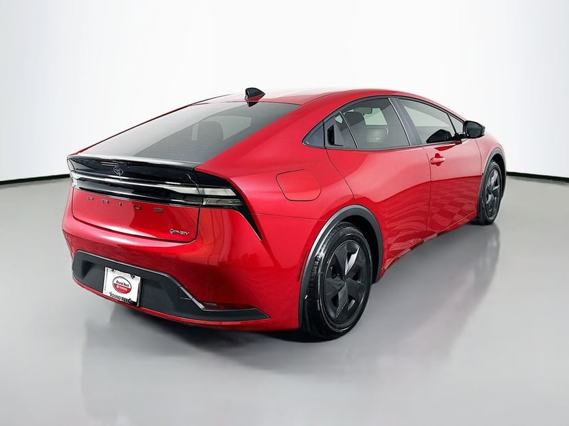 2026 Toyota Prius Prime - Image 3