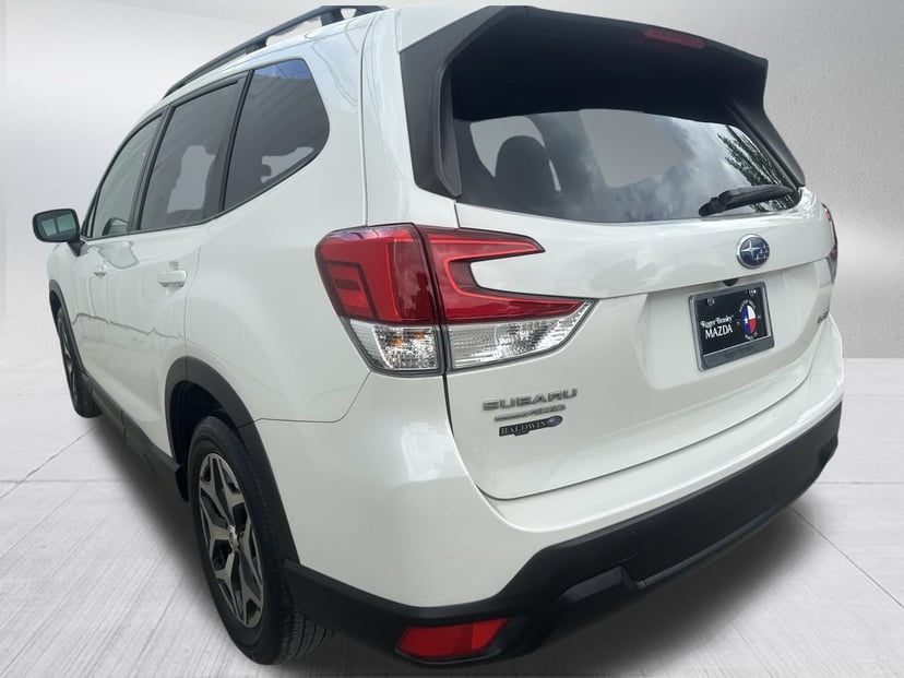 2023 Subaru Forester - Image 3