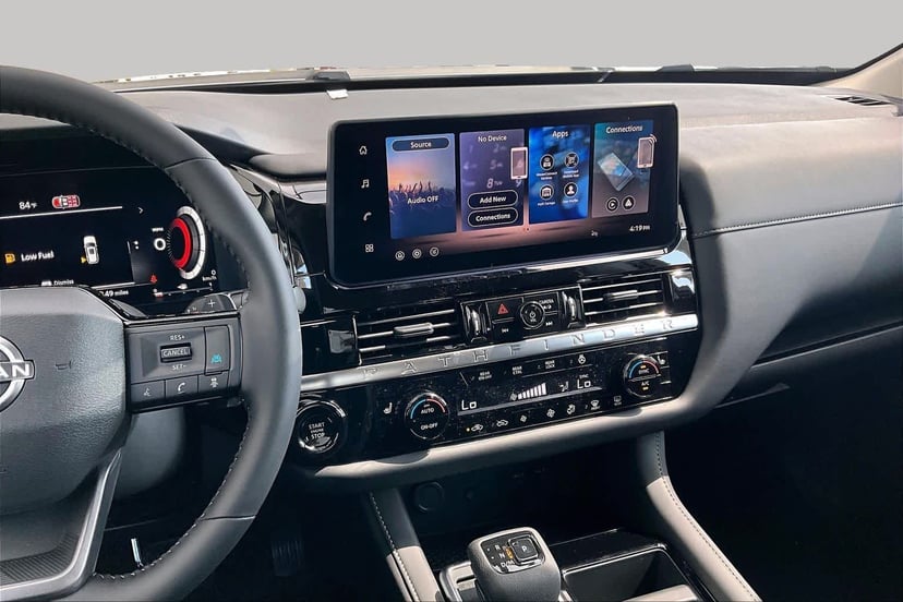 2026 Nissan Pathfinder - Image 2